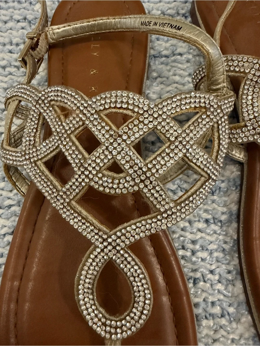 Kelly & Katie elegant strap